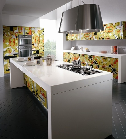 Crystal Kitchen giving depth and dynamism from Scavolini