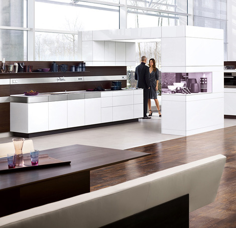 the kitchen communicates its environment bringing room to life